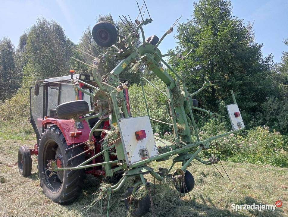 Przewracarke do siana Zgrabiarki i przetrząsacze Szamoty sprzedam