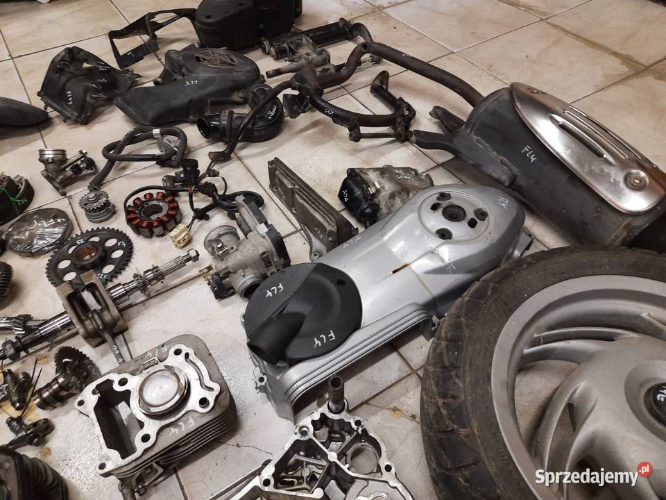 Piaggio FLY 3V silnik części Wał koło cylinder Jelenia Góra sprzedam