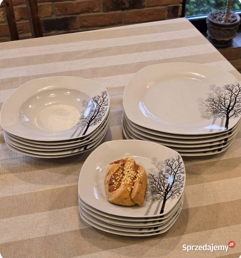 159 Zestaw 18 sztuk talerzy drzewa Zabrze