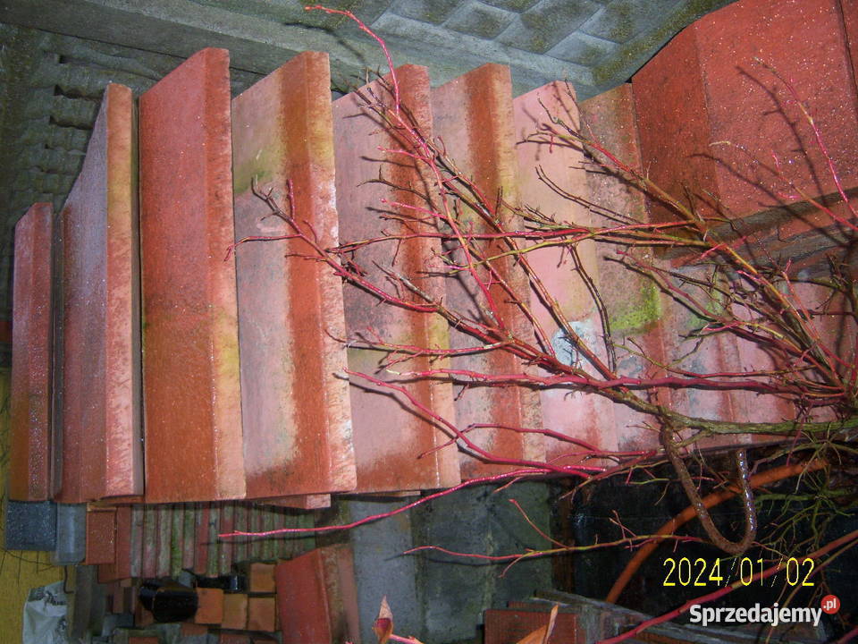 Daszek betonowy dwuspadowy czerwony 39x27 49x30 Kielce