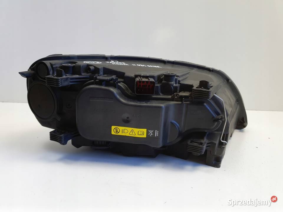 LAMPA Volvo S80 II V70 III XC70 LEWY PRZÓD lewa Rudka