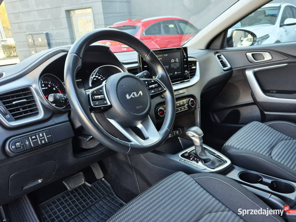 Kia Nowy Ceed 15 TGDI 160 DCT Wersja M Pakiet czujnik zmierzchu Łódź
