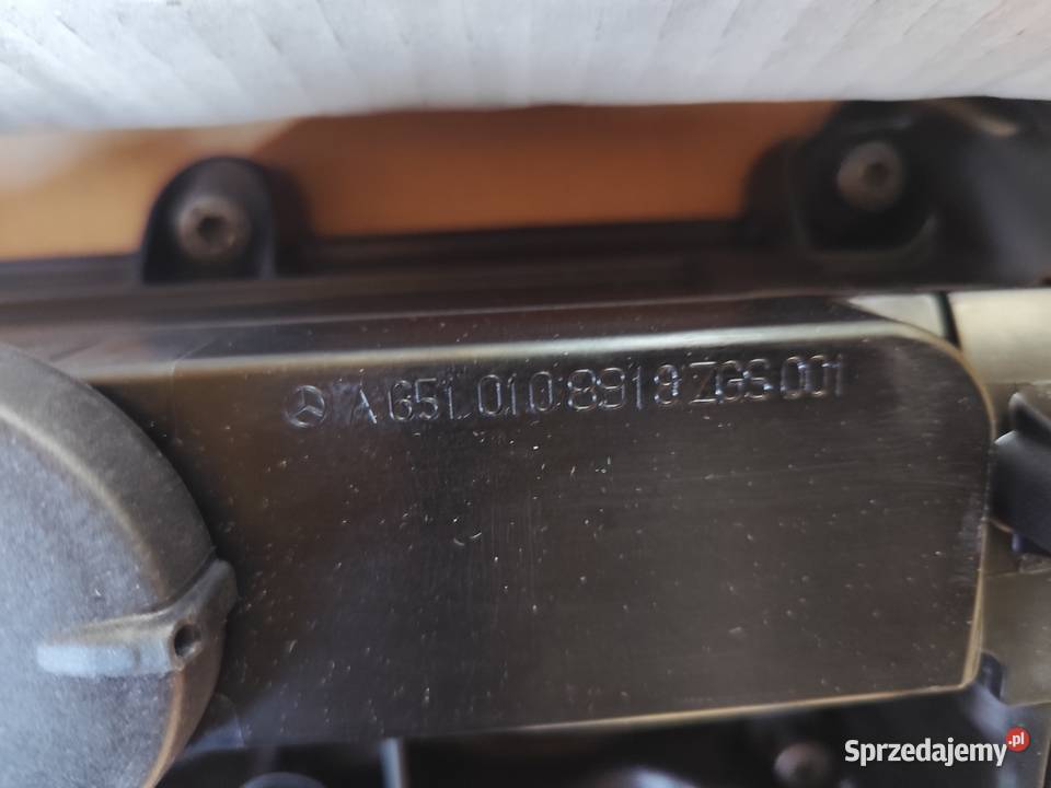 ORYGINALNA POKRYWA ZAWORÓW MERCEDESBENZ OM651 dostawcze lubelskie Gościeradów Ukazowy