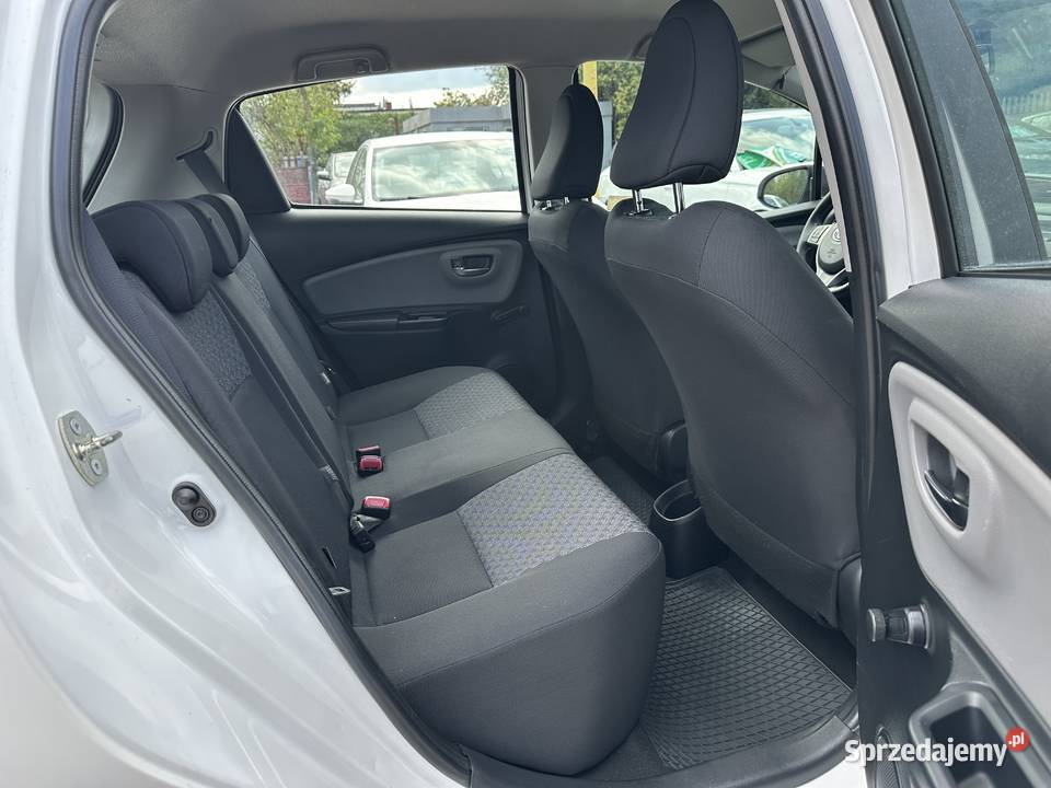Toyota Yaris 13 be 996 biegów Klima Salon Warszawa