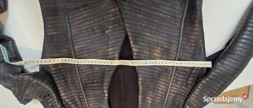 GUESS Mięciutka skórzana kurtka Czarny Regular Bielsko-Biała