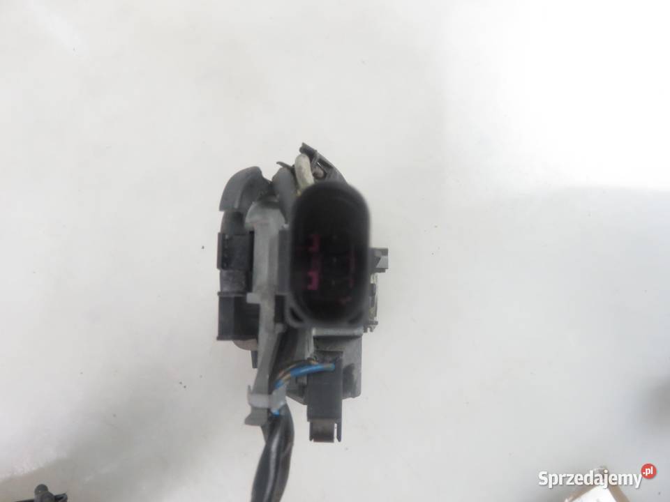 STACYJKA WKŁADKI AUDI A4 B5 4B0905851C