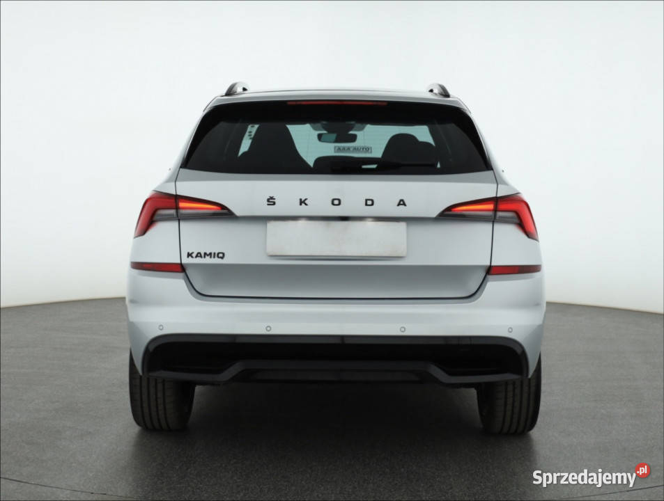 Skoda Kamiq 10 TSI asystent pasa ruchu Piaseczno