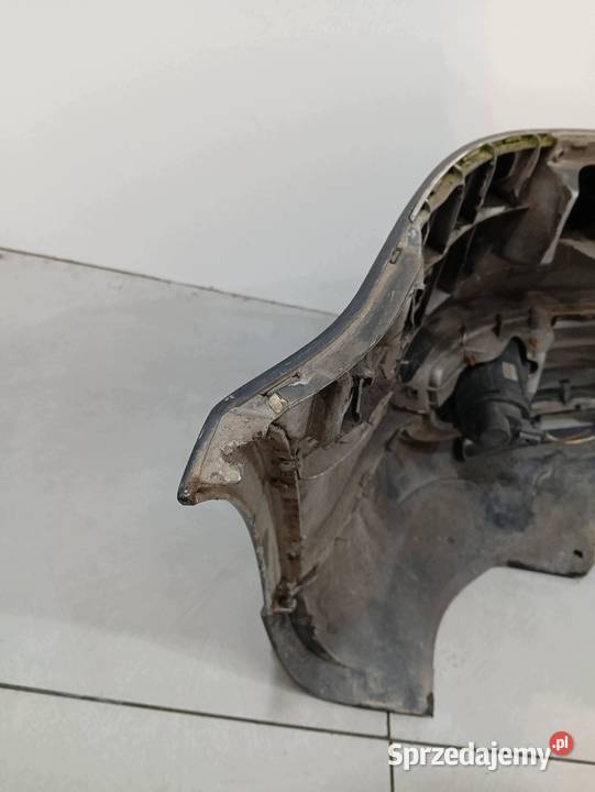ZDERZAK PRZÓD LIFT FL CZARNY VW Volkswagen Rok produkcji 2001
