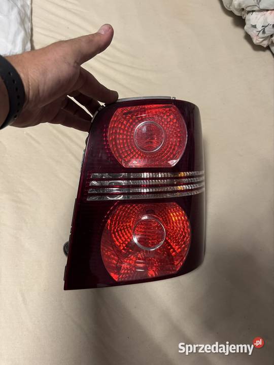Vw Touran lampa tył prawa strona pasażera wersja prawe Lampy tylne