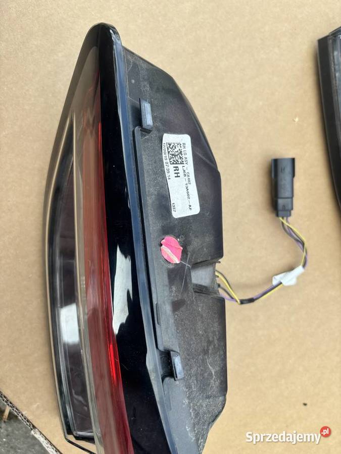 Lampy tylnej klapy Ford Kuga Mk3 Escape Mk4 Lublin
