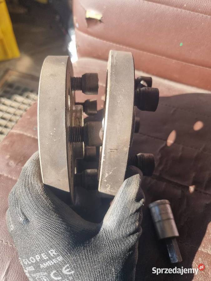 Dystanse 20mm Przykręcane 5x100 VW Seat Skoda Gliwice