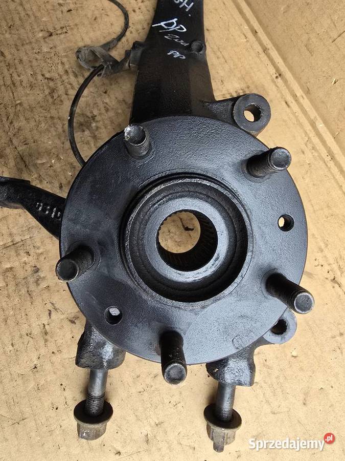 Mazda 6 GH zwrotnica zawieszenie przód piasta osobowe