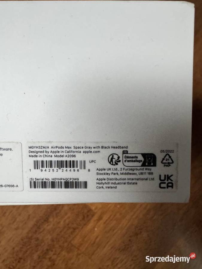 Słuchawki nauszne APPLE AirPods z etui Space