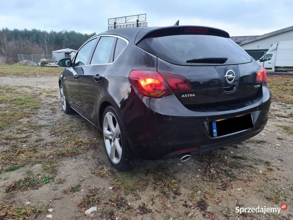 Opel Astra J 16 benzyna 180 Bezwypadkowy Olsztyn sprzedam
