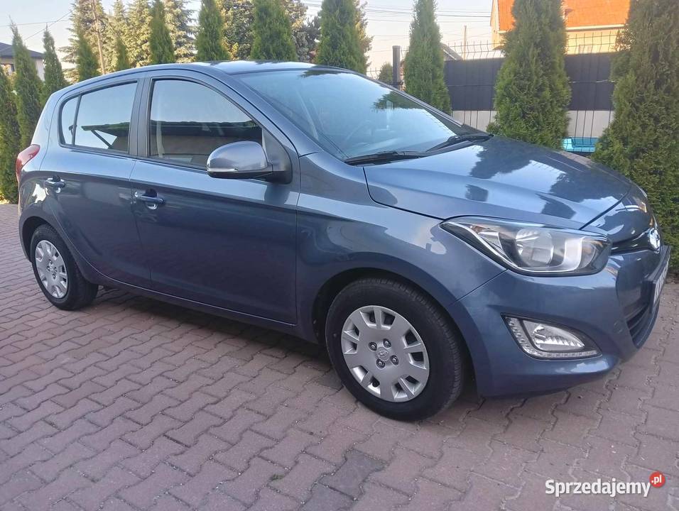 HYUNDAI I20 11 CRDI 4L 100 Szarów