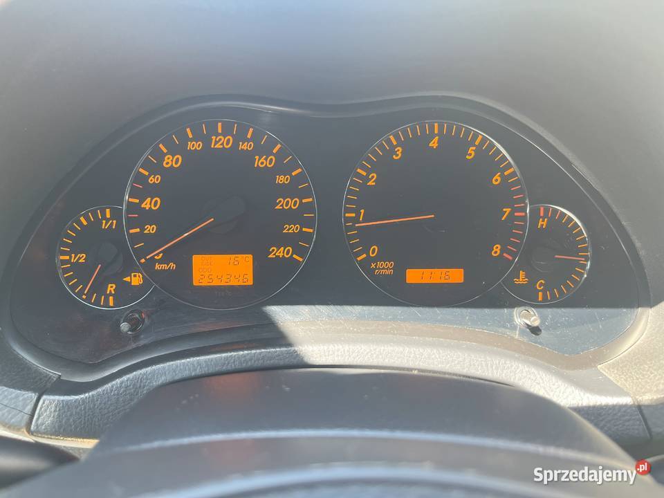 Toyota Avensis II 18 sedan LPG lubelskie Lublin