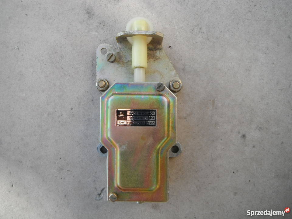 Wyłącznik krańcowy D429r 500V 50Hz 25A Pokój Chlewiska sprzedam