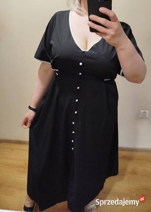 Rewelacyjna sukienka rozmiar 5254 czarny