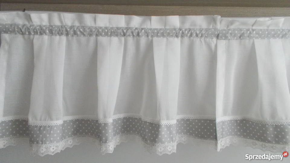 zazdroski z batystu z zakładkami biały Włocławek