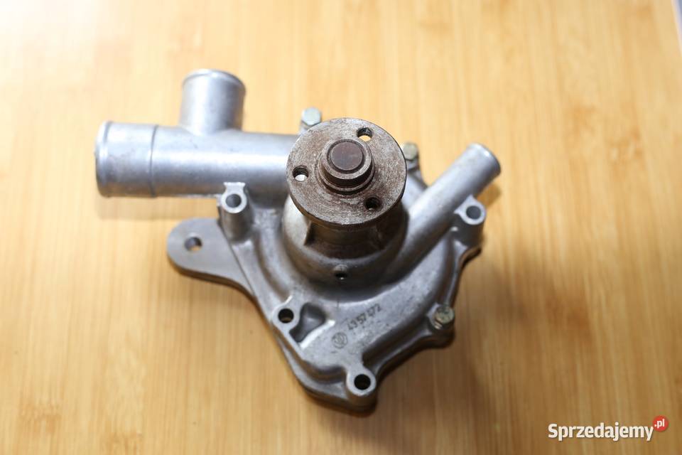 Oryginalna pompa wody FSO Polonez Fiat 125p 15 benzyna 1.6 Kalisz