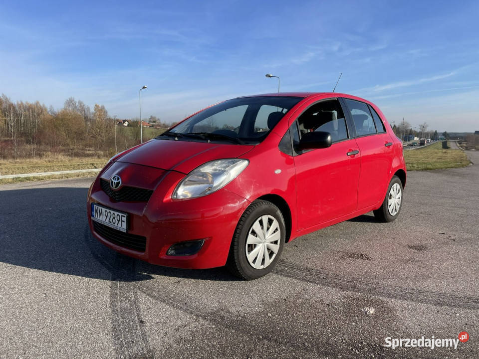 Toyota Yaris 10 Benzyna 2011r Lift Z Sprawną mazowieckie Warszawa