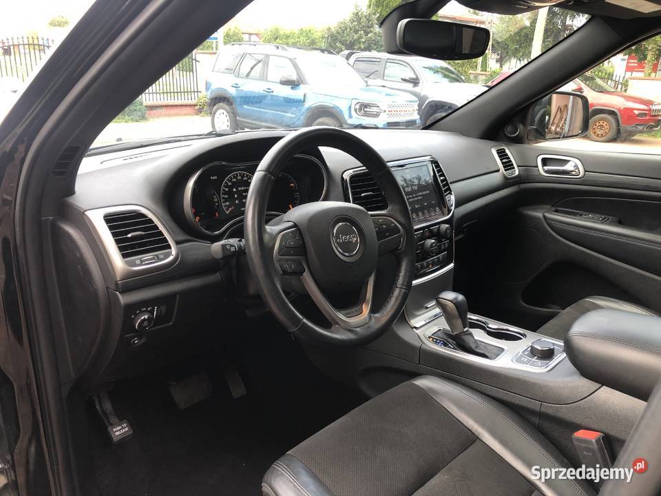 JEEP GRAND CHEROKEE UPLAND 36 4X4 Łapy