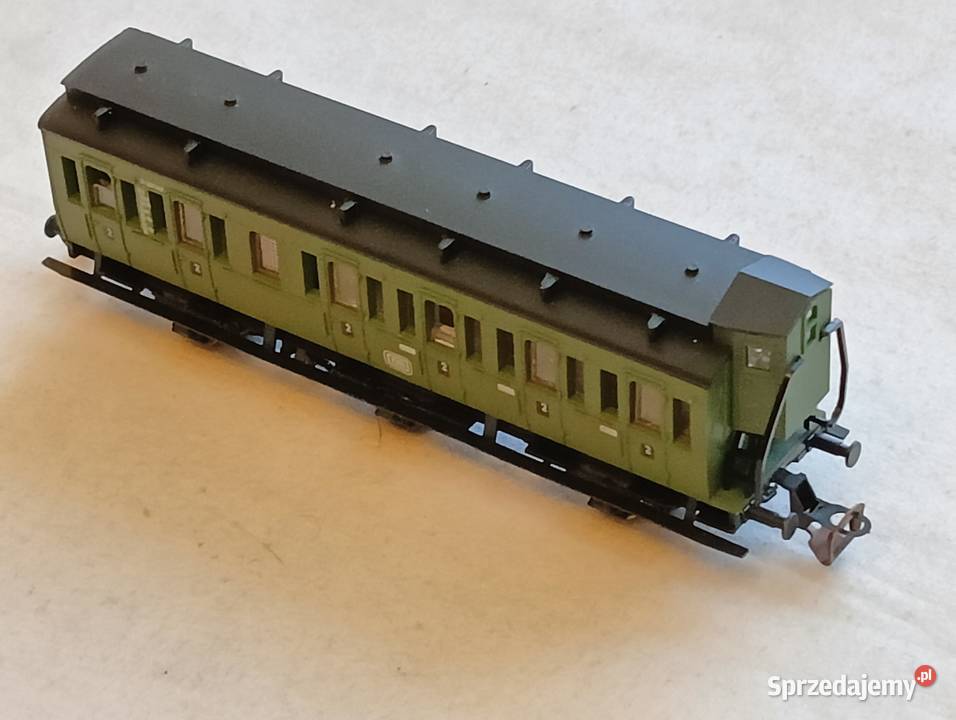 Wagon osobowy z budką 2 klasy DB 3osiowy TT 8 Kraków