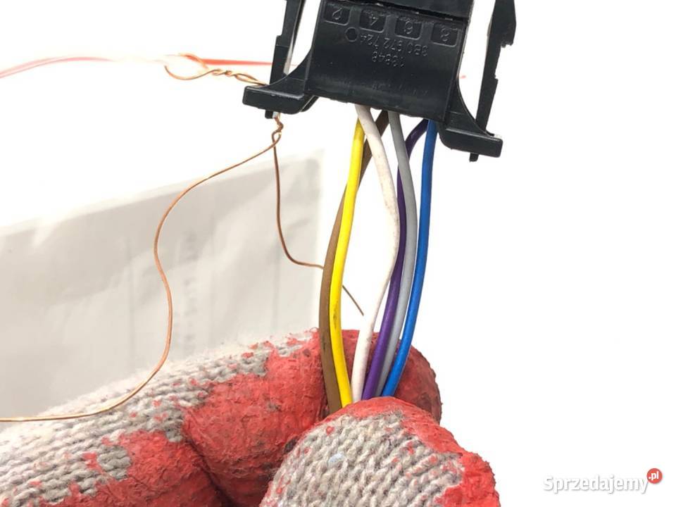 LUSTERKO PRAWY SKODA FABIA III Kombi ZEWNĘTRZNE