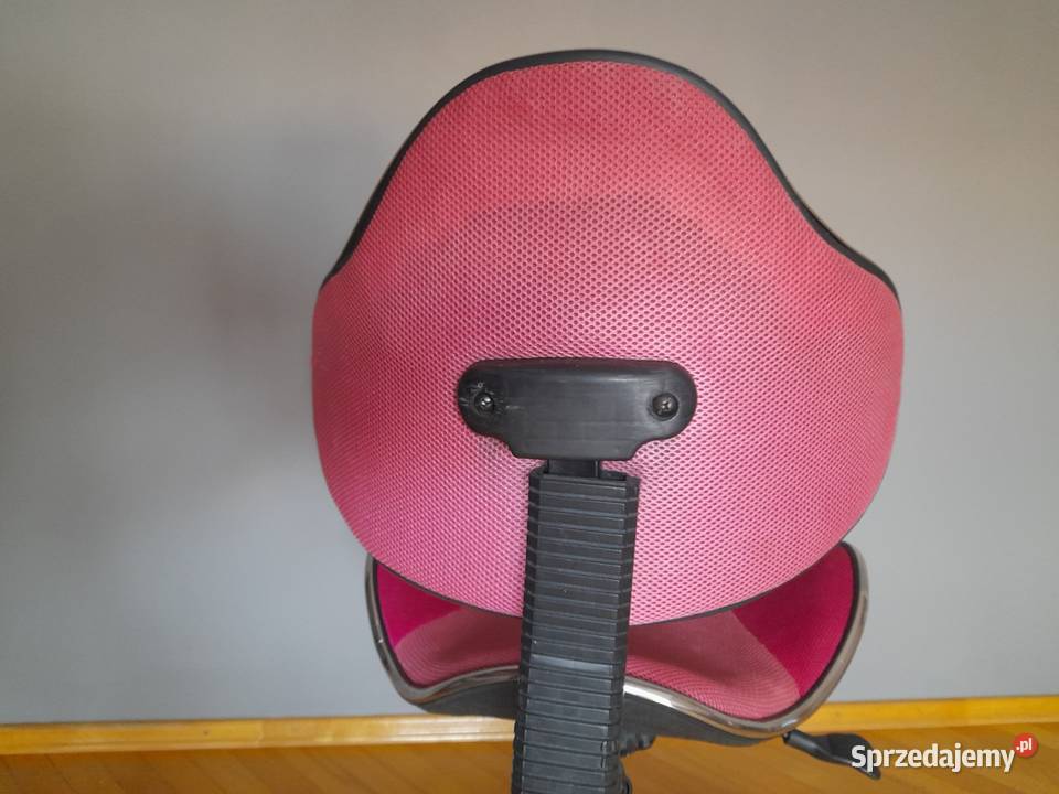 Sprzedam fotel obrotowy dzięcięcy na kółkach Łuków