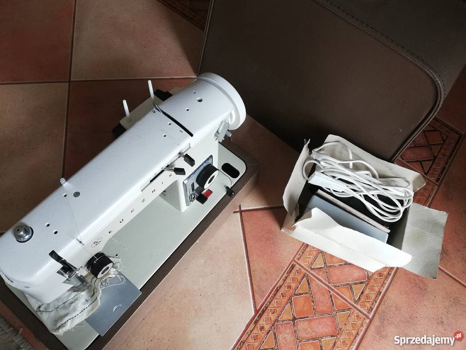 Maszyna do szycia Łucznik 451 Dom i Ogród lubelskie Terespol