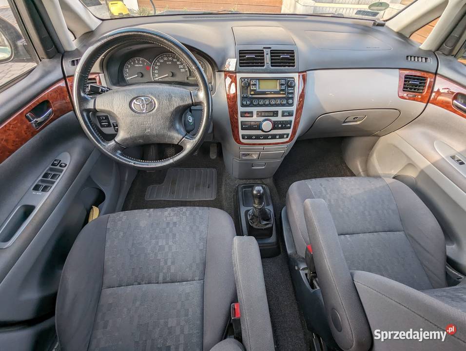 Toyota Avensis Verso 20 Benzyna 7 osobowa PT do Wejherowo