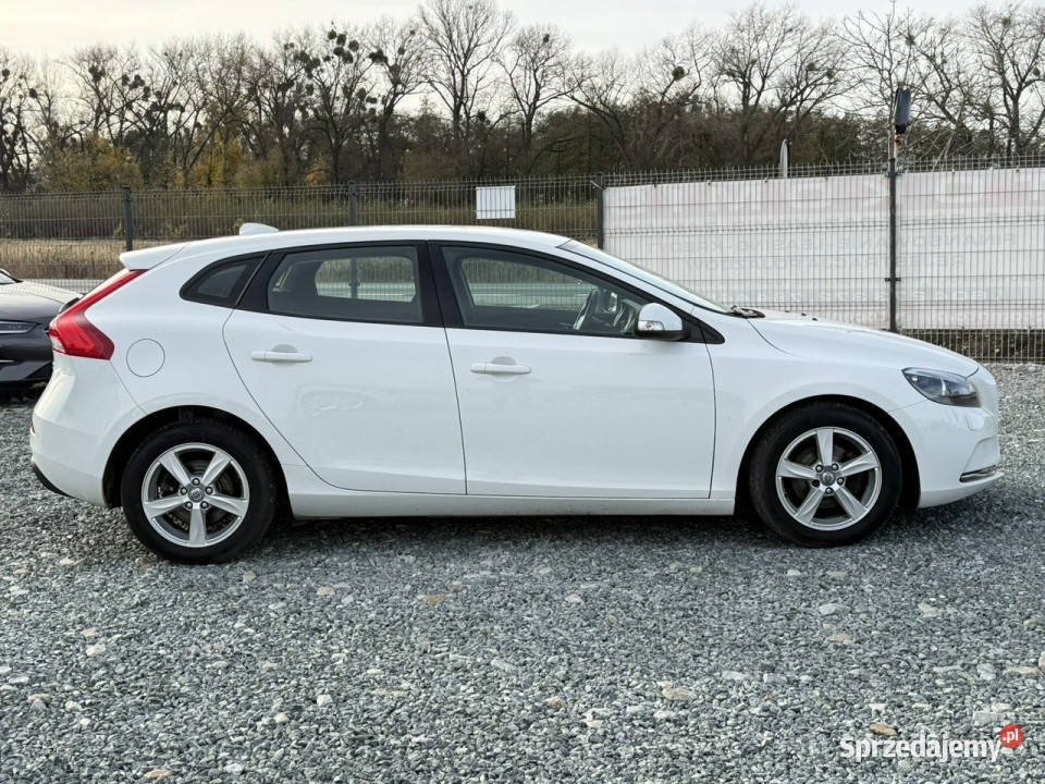 Volvo V40 16 D2 114 2014r Climatronic KINETIC V40 Wojkowice