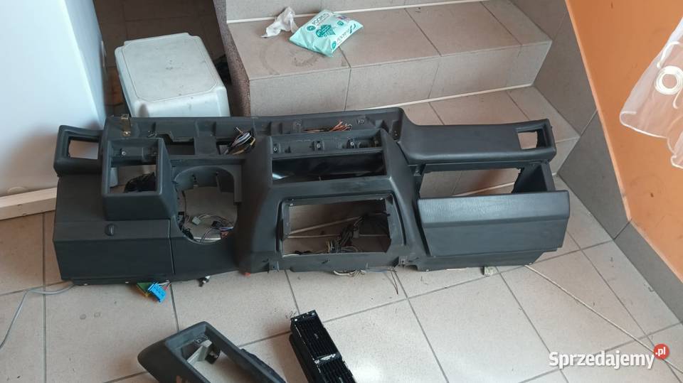 Deska rozdzielcza Alfa Romeo 75 Motoryzacja