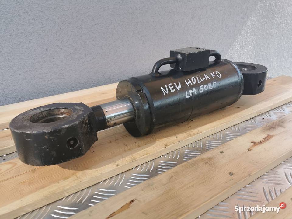 Cylinder hydrauliczny regulacji osi Holland LM sprzedam