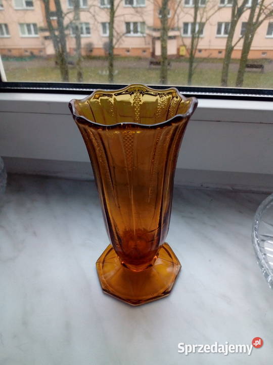 Wazonik bursztynowy Ząbkowice
