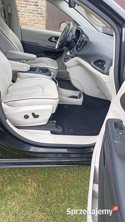 Chrysler Pacifica części karoseria drzwi fotele Łuków