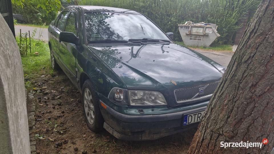 Volvo s40 2000r 20benzyna 136 sprawny Piotrkowiczki