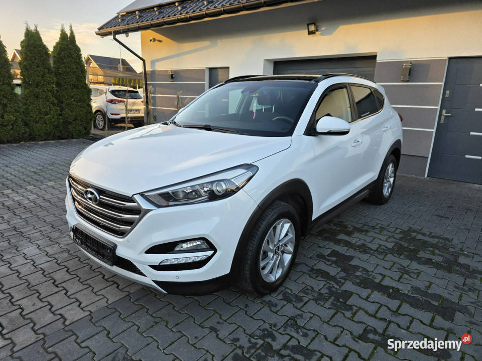 Hyundai Tucson automatpanorama światła przeciwmgielne sprzedam