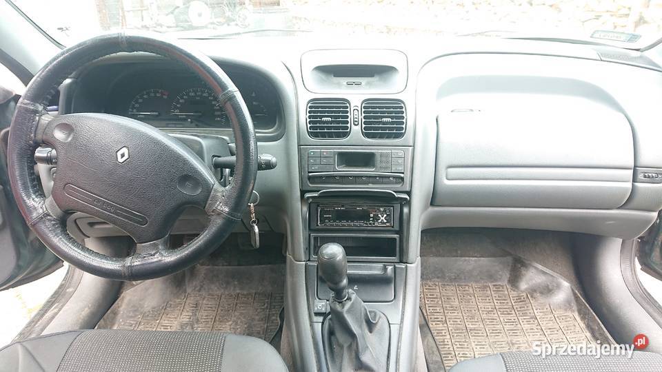 Renault Laguna 20 LPG Kombi welurowa tapicerka Laguna Niemodlin
