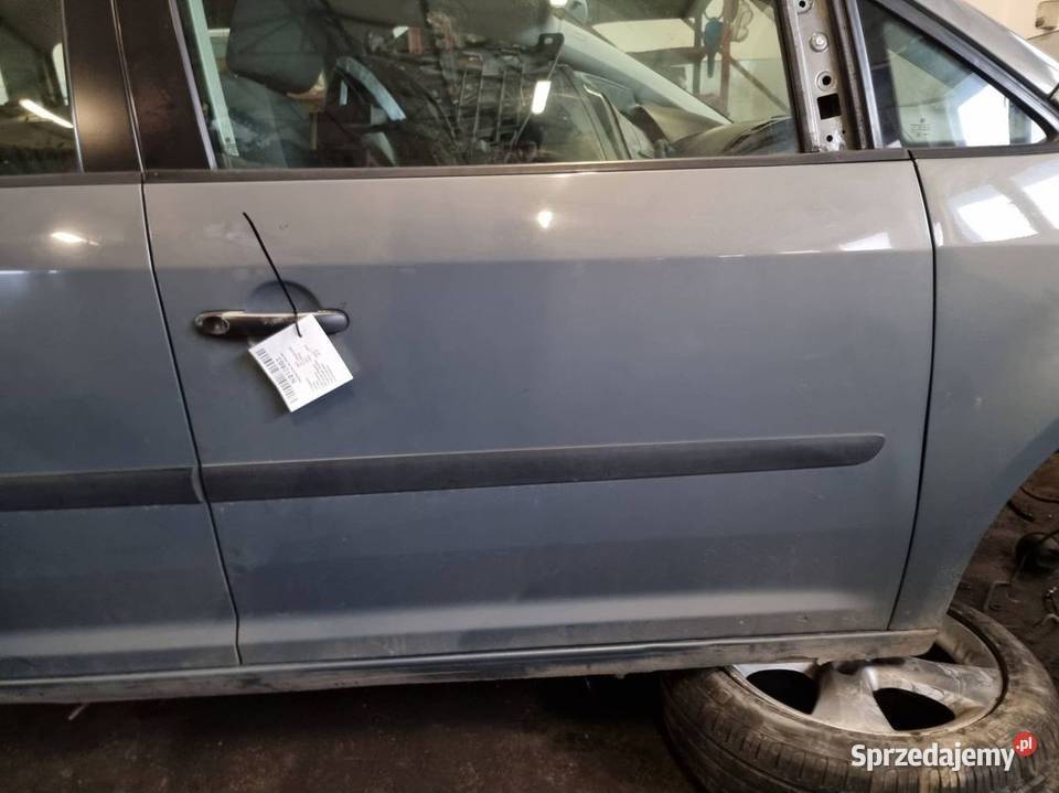 DRZWI PRAWE PRZÓD VOLKSWAGEN TOURAN LA7X kujawsko-pomorskie Lipno