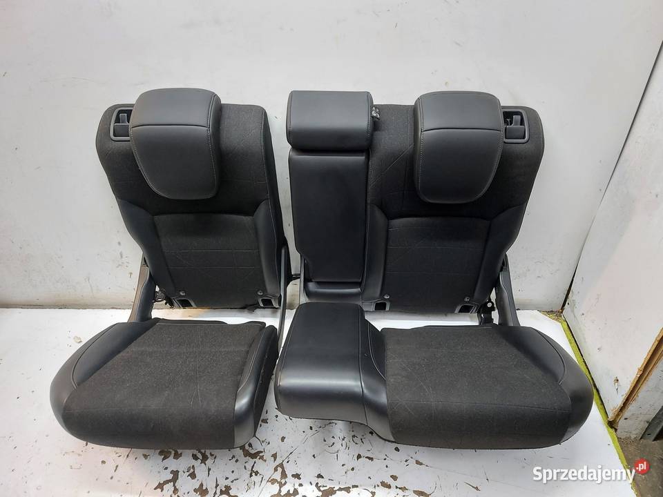 Honda HRV III eHEV 2022r FOTELE KANAPA TYŁ