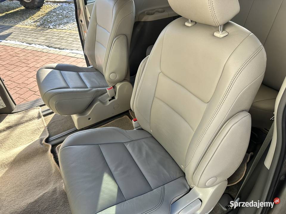 Toyota SIENNA XLE AWD 2017r 35 V6 automatyczna