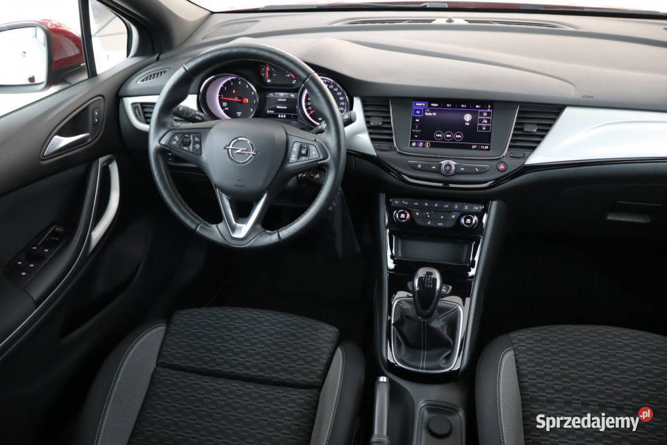 Opel Astra 12 Turbo Rok produkcji 2019 Zabrze