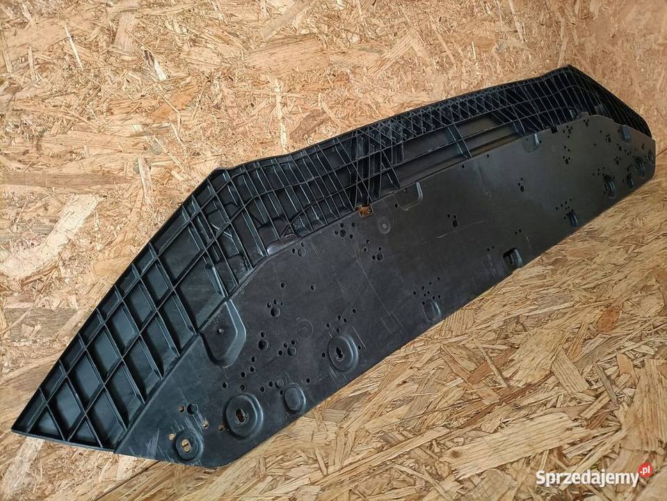 AUDI A4 B9 16 OSŁONA PŁYTA POD ZDERZAK 8W0807611 Pleszew