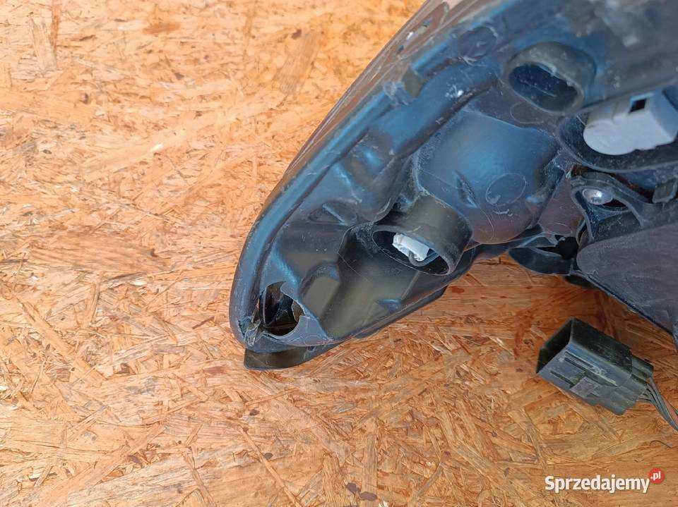 LAMPA PRAWY PRZÓD EU VOLVO V60 S60 XENON Nowy Tomyśl