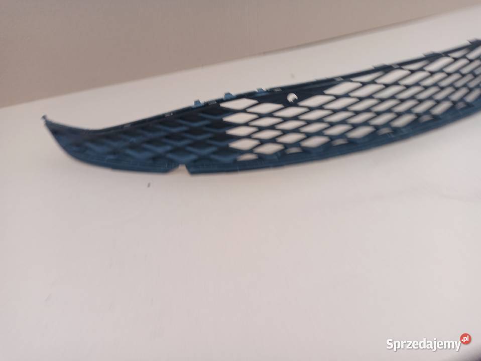 VW ID4 ID4 KRATKA ZDERZAKA ŚRODKOWA 11A853677 zderzaki Bieleń