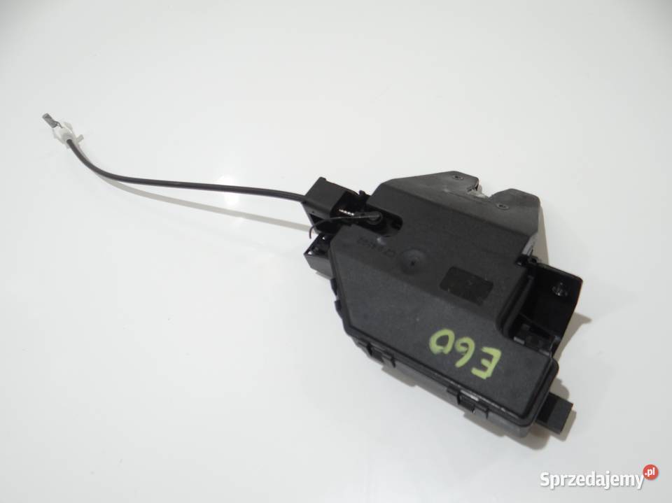 ZAMEK KLAPY BAGAŻNIKA BMW 5 E60 8196401