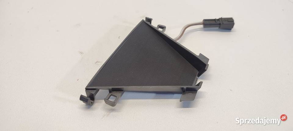 AUDI Q3 83A OSŁONA SENSOR GRZALKA 5TA845109 osobowe sprzedam