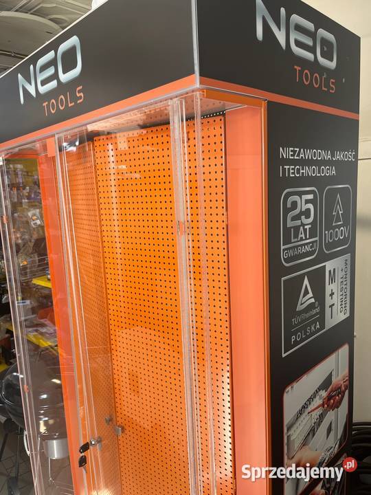 Duży regał ekspozycyjny Meble Gołdap