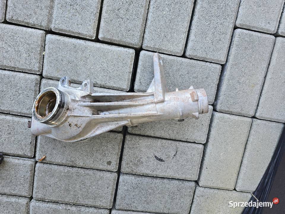 Zwrotnica prawa przednia linhai 2x4 4x4 przód